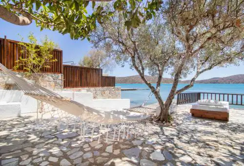Tsifliki Beachfront Retreat