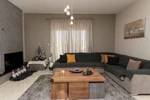 Mary Luxury House