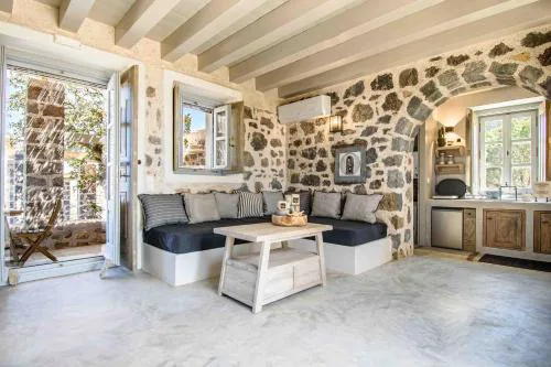 Pavlaina Complex of Traditional Residences in Nisyros. Enjoy the garden and the Sea View