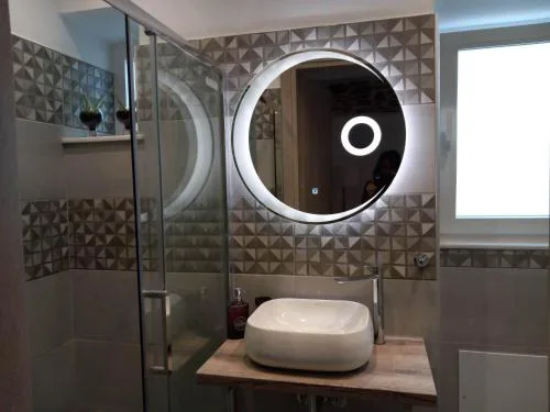 Nisos suite