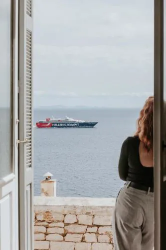 The Hub Syros