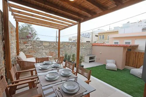 VF34 Patio House