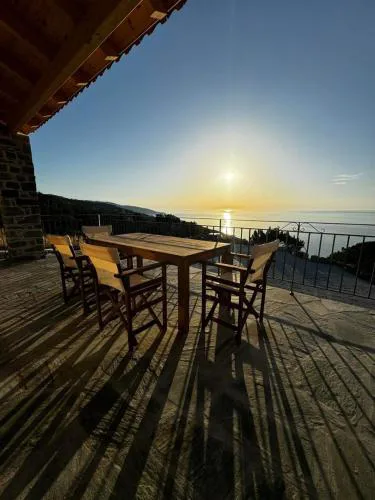 Lithos Apartments
