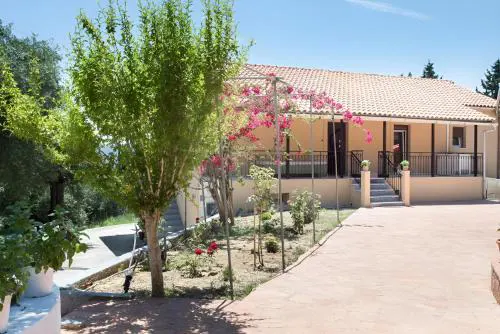 Stavros & Loulas House