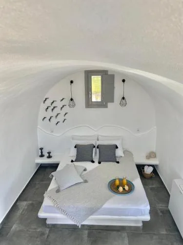 Aeron Suites