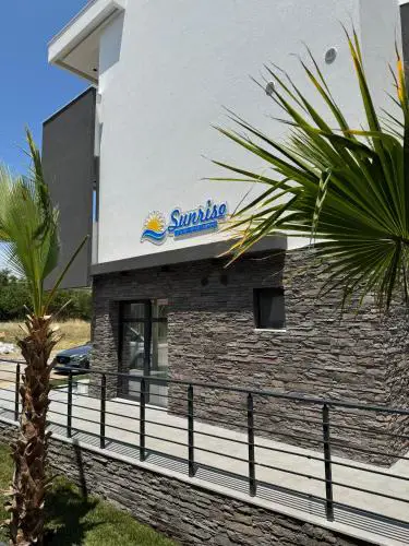Sunrise Luxury Apartments