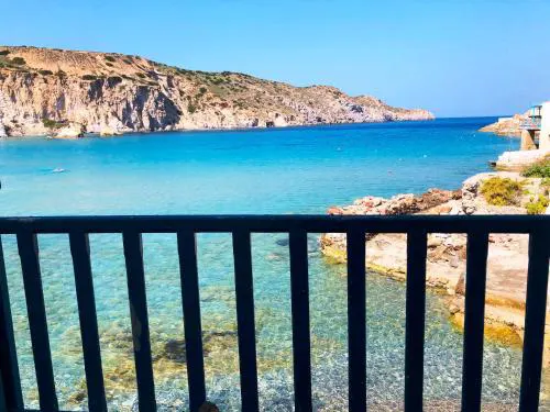 Salty Kisses and Sandy Toes, Seafront Syrmata Houses Authentic Milos Stay