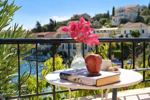 Villa Ireni Waterfont