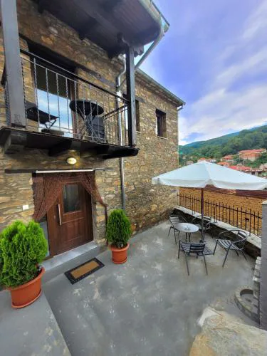 Stone Villa "To Petrino"