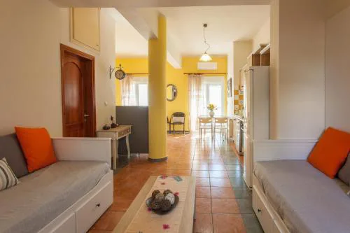 Evelia Apartment