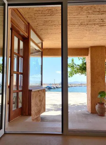 Vrahakia Apartment 3 in Marina Galatas