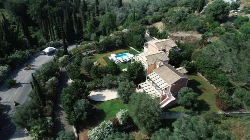 Eleonas Luxury Homes