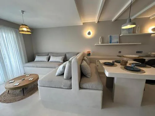 Elements - Air & Water Apartment by Hostandros