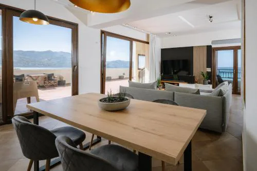 Mare Apartment Costal Gem