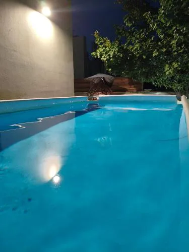 Niki's House