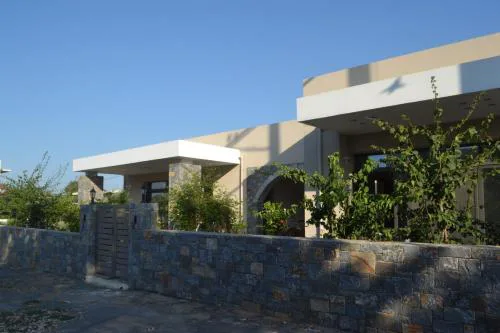 Nikolas Villa