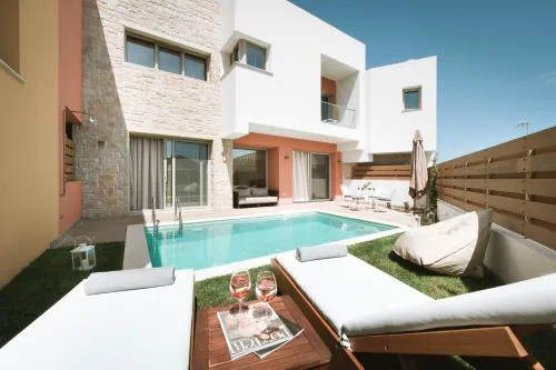 Tessera Villas & Studios Collection