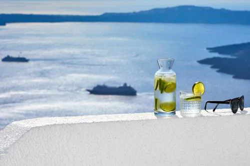 Santorini Roses Suites
