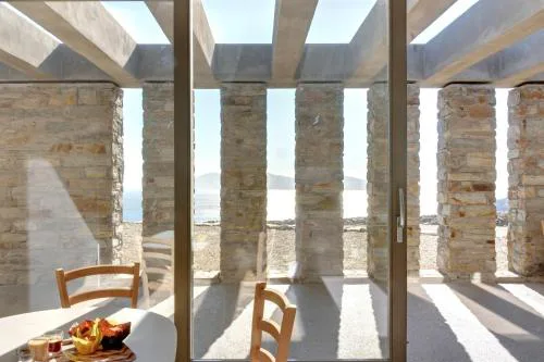 Aetoula, Cozy Cave-Style Retreat