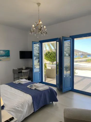 Luxury studio on the beach
