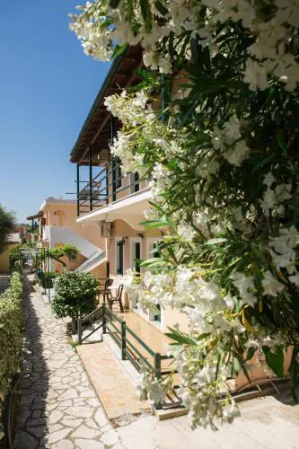 Lora Apartments & Studios with Balcony in Ipsos Corfu