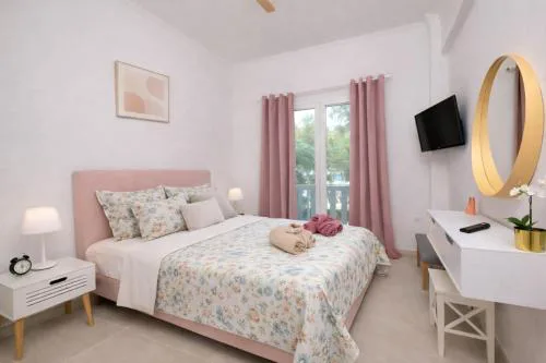 Terranova beach apartment -Rose