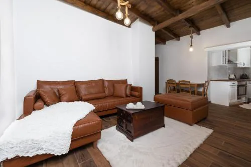 Amaltheia city apt