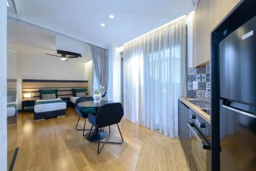 Central Studio with AC-Wifi by Hospi Living S1