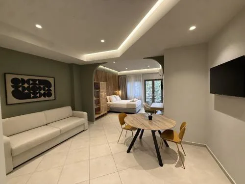 Chanioporta suites