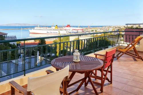 City Center Penthouse with Sea View