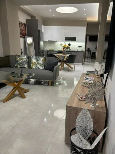 Menda Suite