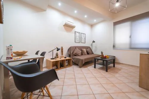 Rosso 3 City Centre Apartment