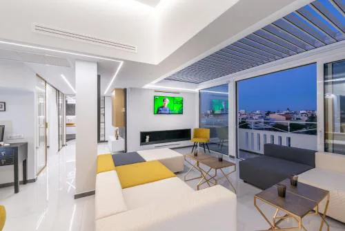 Spectacular Rooftop Loft Ell Fil