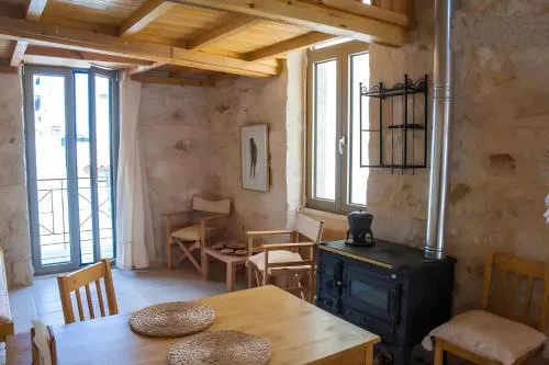 Stone House with loft in Heraklion historical centre