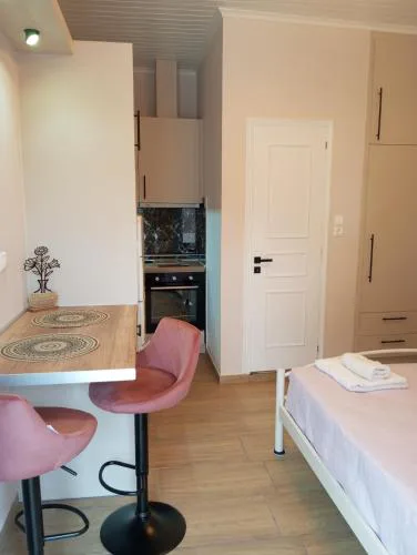 Angelos Apartment