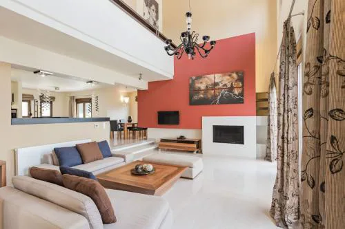 Halide Luxury Villa