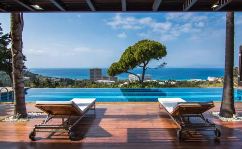 Villa Equinox