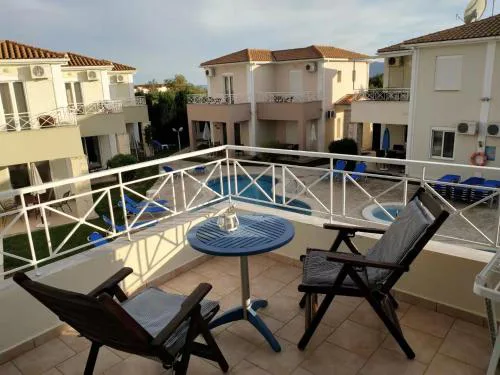 Kalamaki Court Villas