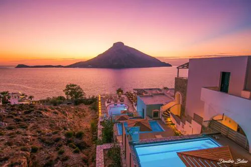 Elena Village Hotel & Suites
