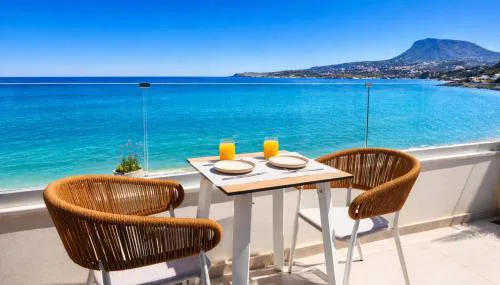 Aqua Vista Villas Villa Wave with front line sea views