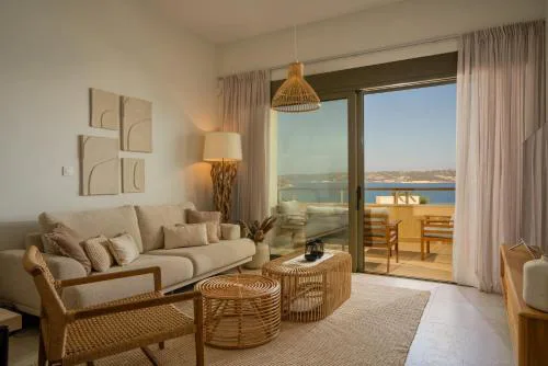 Ocean Bay Sea View Apartment, Pool, Brand New, 2B