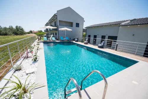Oasis Apartments