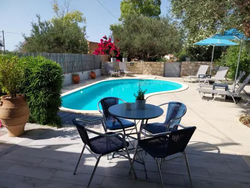 Villa Chariklia Studios
