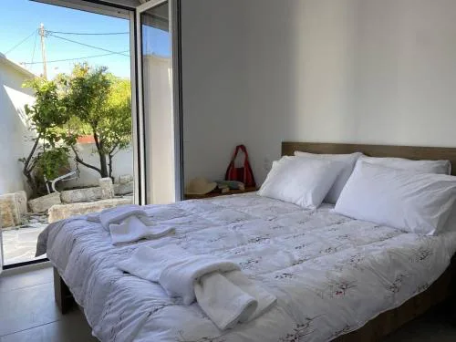 Orphanos Apartment