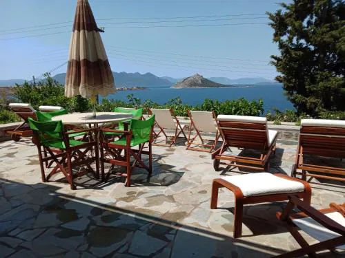 Seaside Home with Sea Views & Large Terrace
