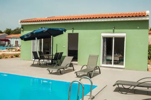 Summer Villa Thea