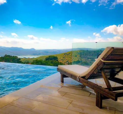Luxury villa with private infinity pool