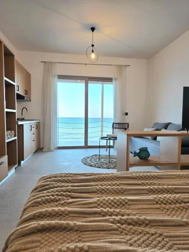 aelia beach living II