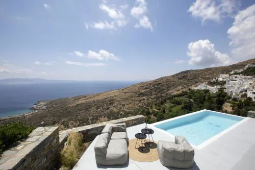 Houses G Y in Kardiani Tinos