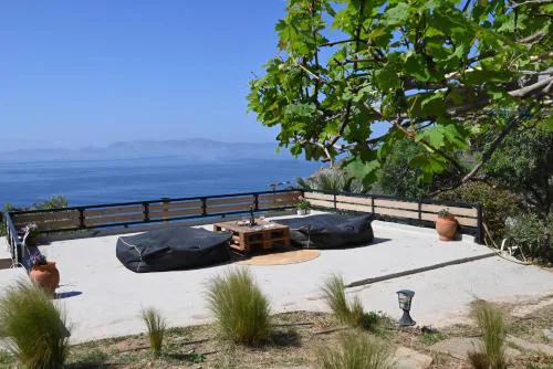 La Casa Di Maryolo Zannel seaside serenity